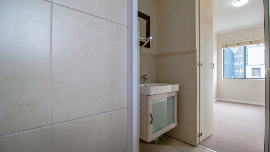2 Bedroom Property for Sale in Wynberg Upper Western Cape